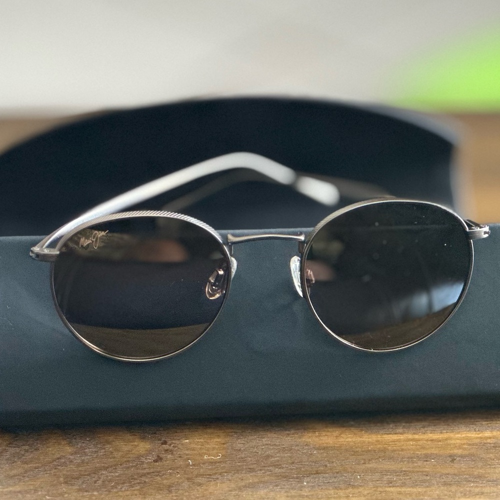 NWT Unisex Maui Jim Nautilus Bronze Titanium Sunglasses - Picture 7 of 12